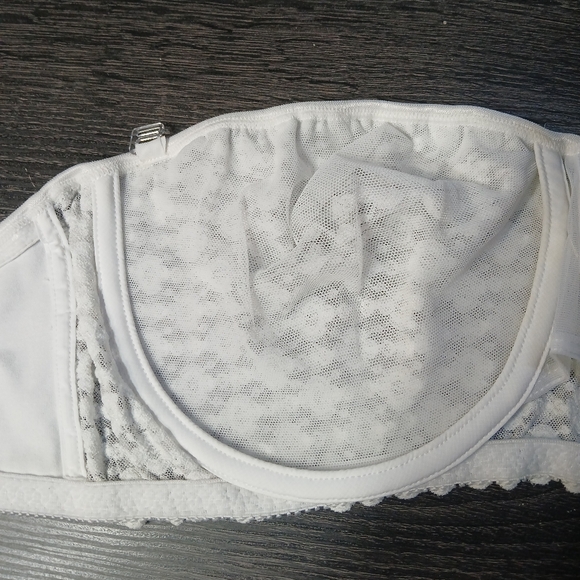 Olga Strapless Underwire Stretch Lace Bra 38D - Picture 11 of 16